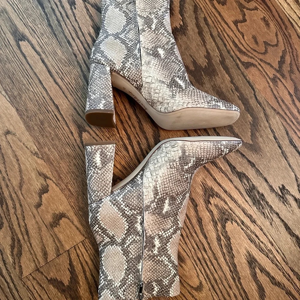 Sam Edelman Python-print booties, Size 8.5 - Picture 5 of 7